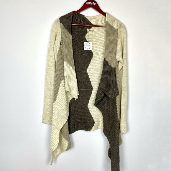 NWT M for Bolide Asymmetrical Beige Color Block Knit Cardigan Lagenlook Sz Small - Picture 2 of 14